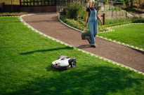 Husqvarna Automower 450V Nera Kosiarka automatyczna robot koszący 970820211 Wymaga zasięgu sieci komórkowej lub Wi-Fi na całym obszarze trawnika