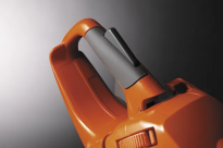 Husqvarna 450e Mark II Pilarka spalinowa łańcuchowa 970559535 970 55 95‑35 wygodnie wyściełane uchwyty