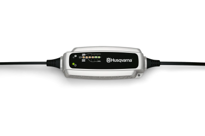 Husqvarna BC 0.8 Ładowarka dla riderów, traktorów 0,8 A 12 V