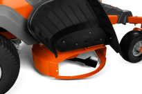 Husqvarna ZTH Z242F Kosiarka spalinowa o zerowym promieniu skrętu 967665704 967 66 57‑04 Konstrukcja urządzenia tnącego zapewnia znakomite efekty
