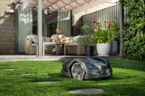 Husqvarna Automower 305E Nera Kosiarka automatyczna robot koszący z EPOS 970819611 Możliwość zdalnego sterowania przy użyciu smartfona