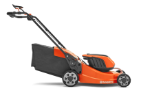 Husqvarna LC 347iVX Kosiarka akumulatorowa 967862301 967 86 23‑01 Ergonomiczny kąt uchwytu w połączeniu z łatwo dostępnym pałąkiem