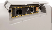 Loncin EP1650-3 Ehom Stacja zasilania wyposażona jest w trzy gniazda 230 V oraz dwa gniazda USB