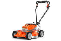 Husqvarna LB 553iV Kosiarka akumulatorowa 970525701 970 52 57‑01 Uchwyt jest regulowany zarówno poziomo, jak i pionowo