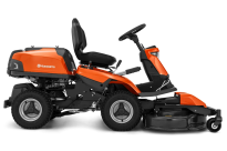 Husqvarna R 320X Rider spalinowy AWD 970542601 970 54 26‑01 Przegubowy układ kierowniczy zapewnia doskonałą zwrotność i ułatwia omijanie przeszkód