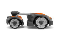 Husqvarna Automower 535 AWD EPOS Kosiarka automatyczna 970745511 zapewnia doskonałą zwrotność podczas poruszania się po skomplikowanych trawnikach
