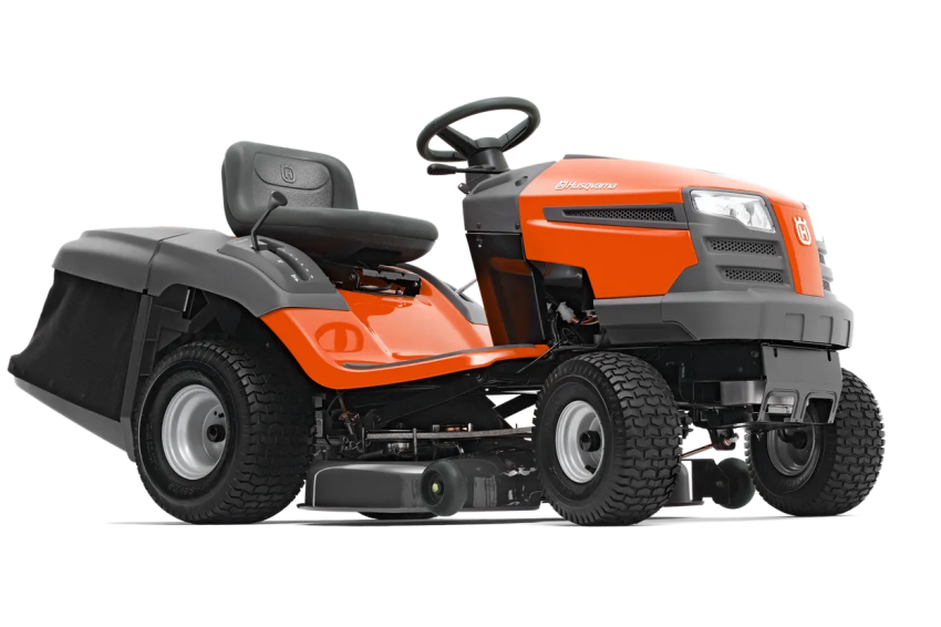 Husqvarna TC 138L Traktor ogrodowy spalinowy 960510189 960 51 01‑89 zapewnia doskonałe zbieranie pokosu do pojemnego 200 L kosza
