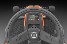 Husqvarna R 200iX AWD Rider akumulatorowy 970748001 Diody LED wskazują stan ładowania