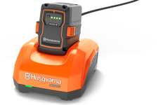 40-C500X Husqvarna 12 A 36 V Ładowarka 970717101 Dioda LED, łatwy podgląd aktualnego stanu ładowania i wskaźnik w przypadku wystąpienia błędów