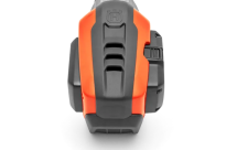 Husqvarna 325iB Dmuchawa do liści akumulatorowa 967991001 967 99 10‑01 Konstrukcja korpusu umożliwia stosowanie akumulatorów o różnych rozmiarach