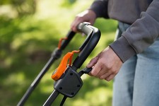 Husqvarna LB 246iS Kosiarka akumulatorowa 970787501 Łatwe uruchamianie