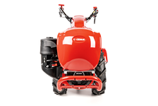 Ergonomiczne rączki ułatwiają sterowanie glebogryzarką Cedrus GLX720