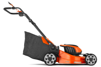 Husqvarna LC 142i Kosiarka akumulatorowa 970541801 970 54 18‑01 Składany i regulowany uchwyt sterowniczy