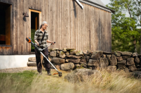 Husqvarna 220iR Podkaszarka akumulatorowa 970754401 Niski poziom hałasu