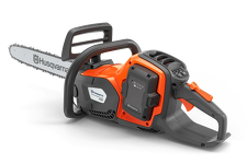 Husqvarna 242i Pilarka akumulatorowa łańcuchowa, zestaw 970838410 wygodna w użyciu i łatwa w manewrowaniu