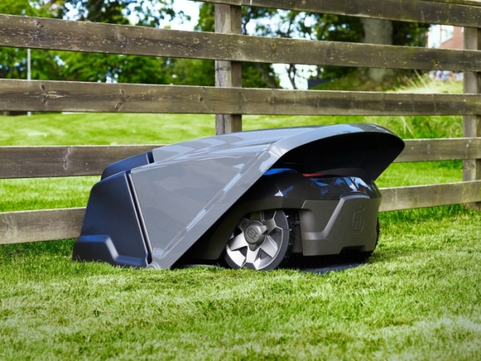 Co zrobić z robotem koszącym Husqvarna Automower zimą